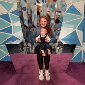 Meet your Posher, Atara